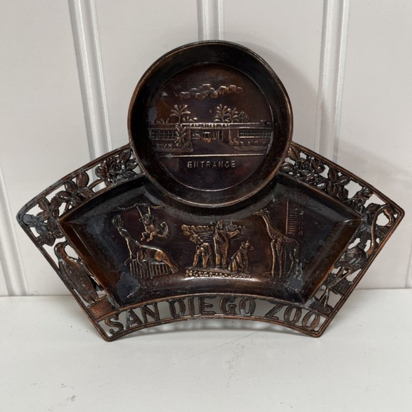 Vintage San Diego Zoo Copper Souvenir Tin Tray Trinket Dish Collectible - Picture 1 of 4